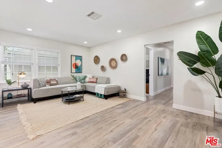 1419 Pacific Street, Santa Monica, California 90405