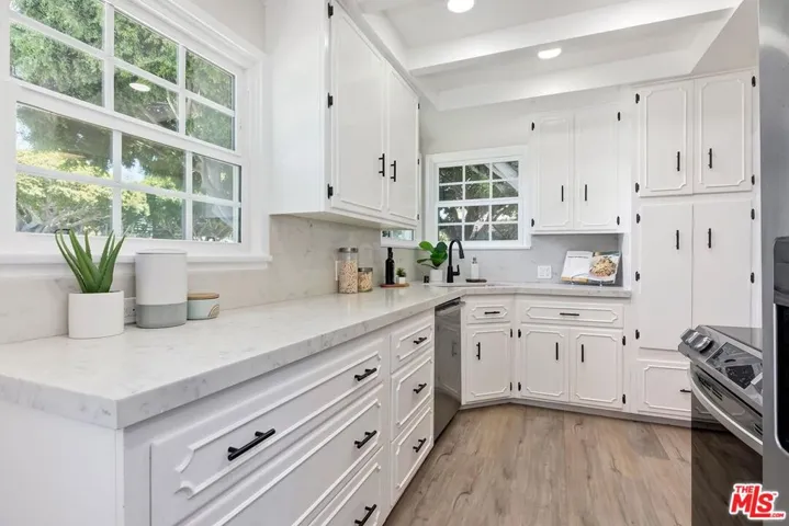 1419 Pacific Street, Santa Monica, California 90405