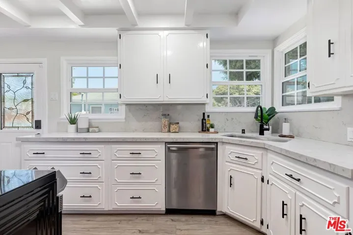 1419 Pacific Street, Santa Monica, California 90405