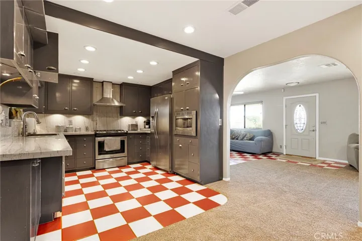 11590 Peach, Hesperia, California 92345