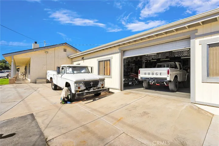 11590 Peach, Hesperia, California 92345