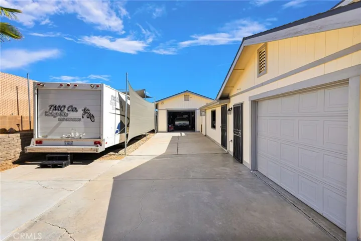 11590 Peach, Hesperia, California 92345