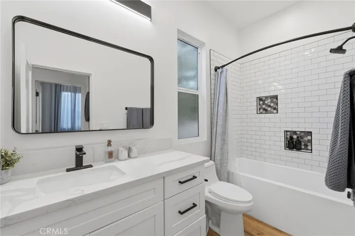 Bathroom 2 back house