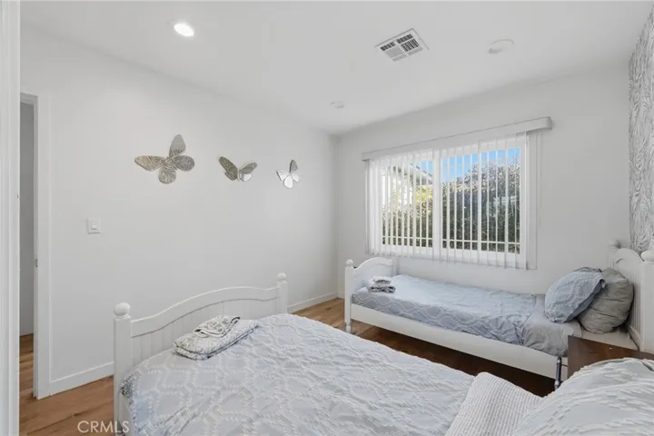 Bed 2 front house