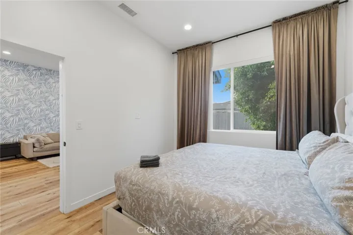 Bed 1 back house