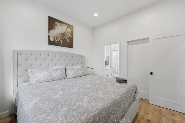 Bed 1 back house