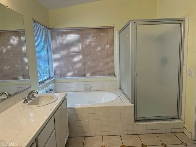 828 Greenwich Court, Hemet, California 92545
