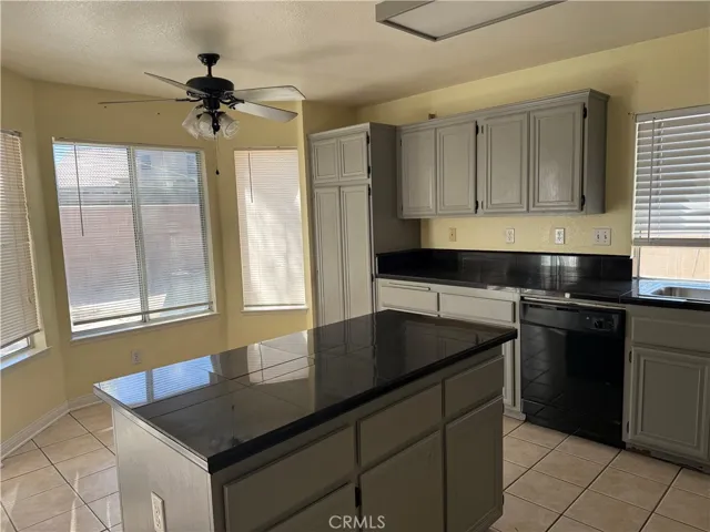 828 Greenwich Court, Hemet, California 92545