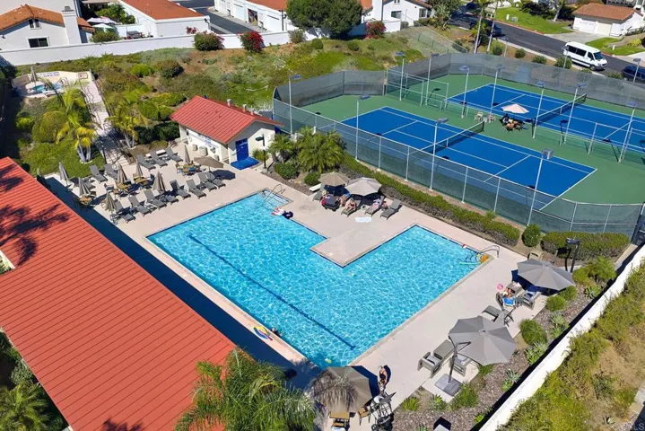 6926 Peach Tree Rd., Carlsbad, California 92011