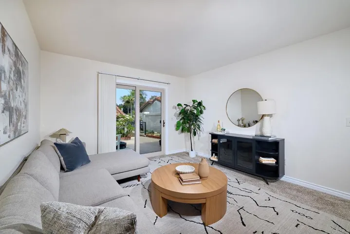 6926 Peach Tree Rd., Carlsbad, California 92011
