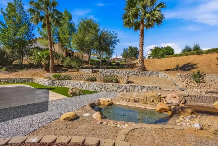24763 Leada Way, Ramona, California 92065