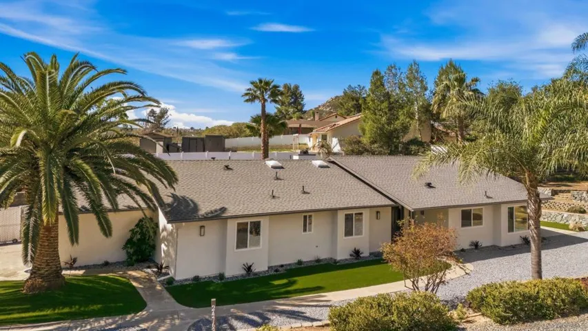 24763 Leada Way, Ramona, California 92065