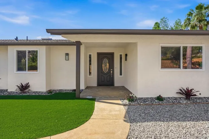 24763 Leada Way, Ramona, California 92065