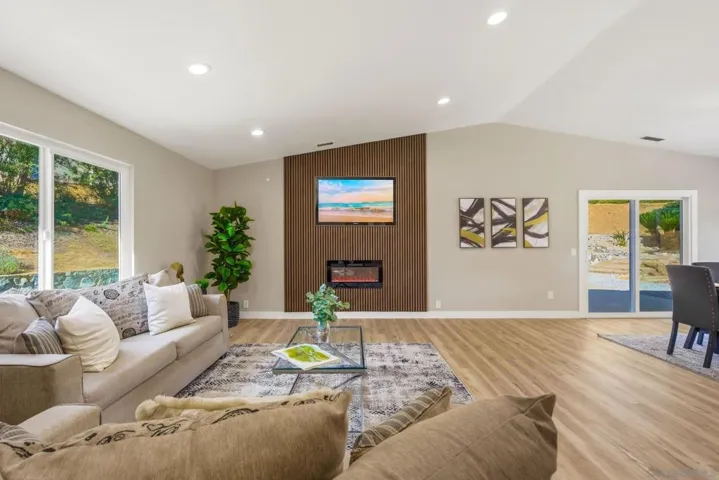 24763 Leada Way, Ramona, California 92065