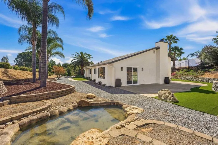 24763 Leada Way, Ramona, California 92065