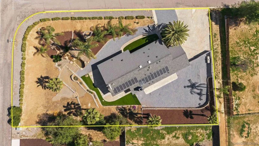 24763 Leada Way, Ramona, California 92065
