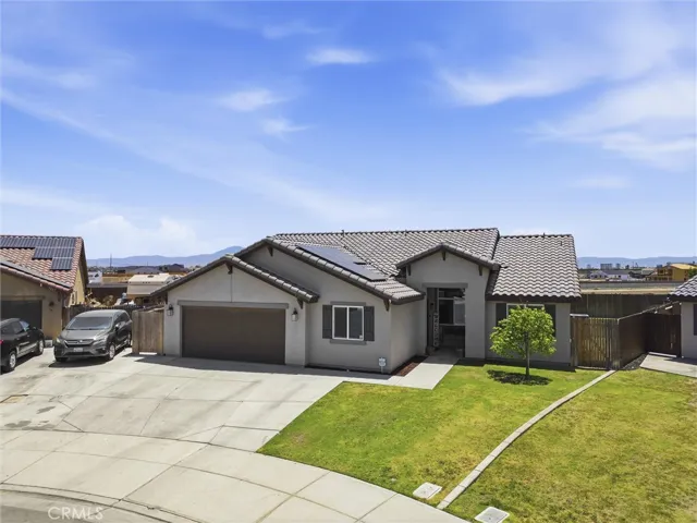 9007 Snowy River Dr., Bakersfield, California 93311