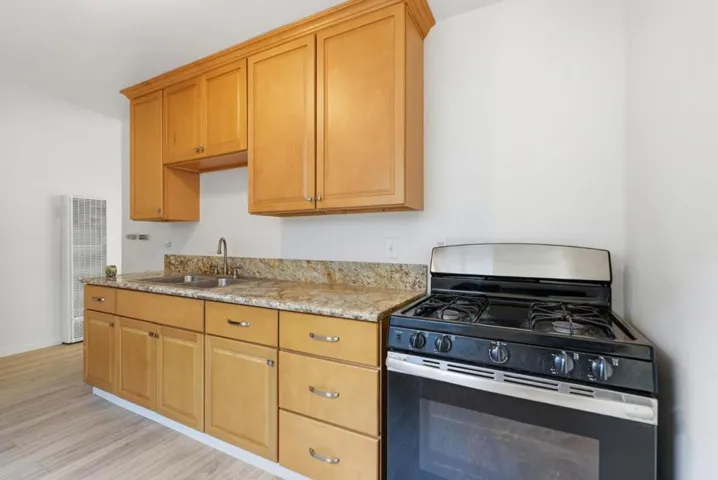 642 Douglas Avenue, Oakland, California 94603