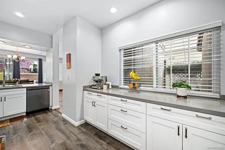 3811 Creststone, San Diego, California 92130
