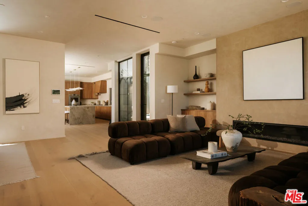 923 Milwood Avenue, Venice, California 90291 — photo 5