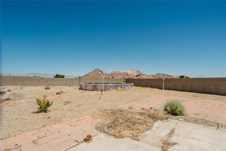 4463 Cloud 9, Mojave, California 93501