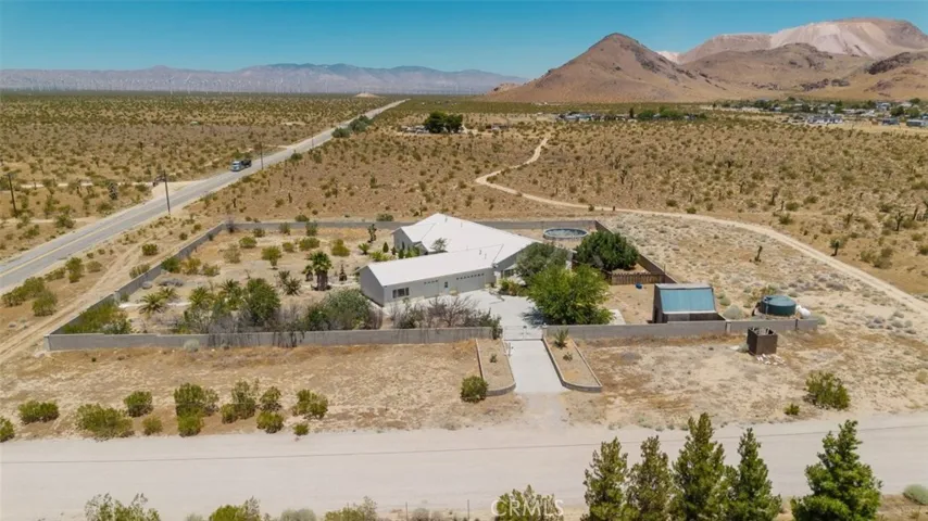 4463 Cloud 9, Mojave, California 93501