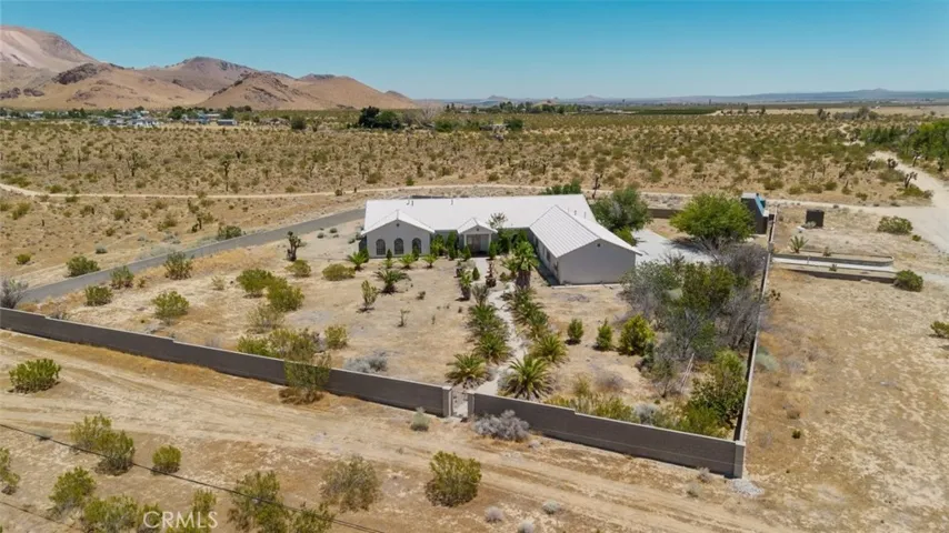 4463 Cloud 9, Mojave, California 93501