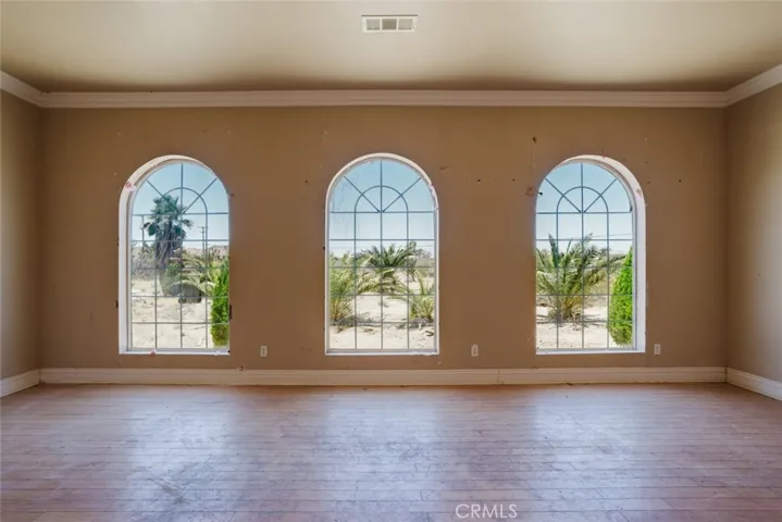 4463 Cloud 9, Mojave, California 93501