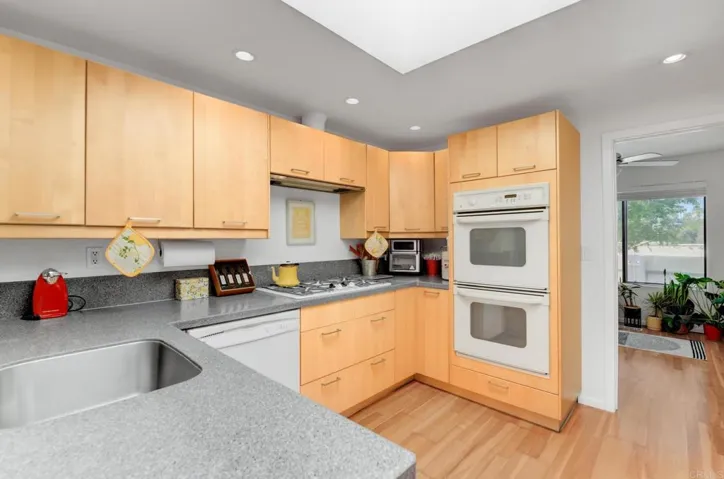6644 Reservoir Lane, San Diego, California 92115