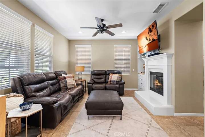 221 Landmark, Tustin, California 92782