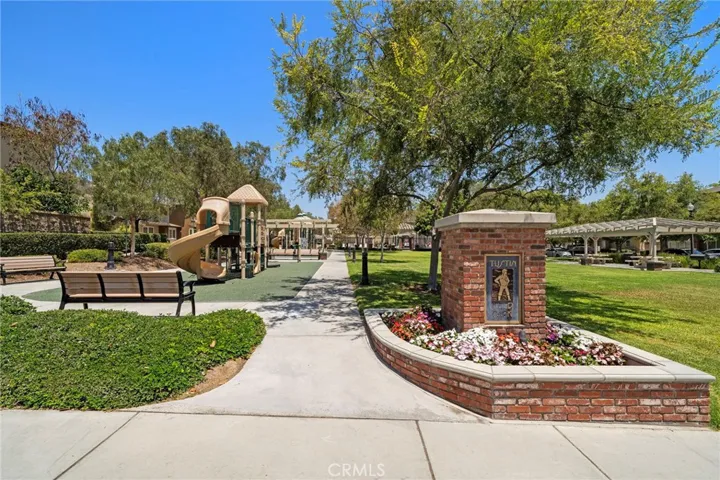 221 Landmark, Tustin, California 92782