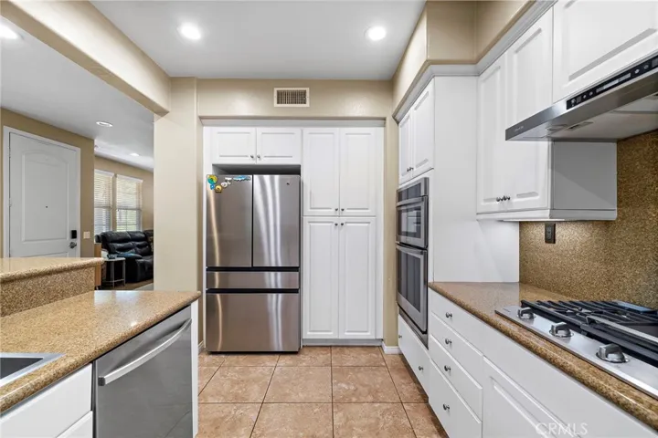 221 Landmark, Tustin, California 92782