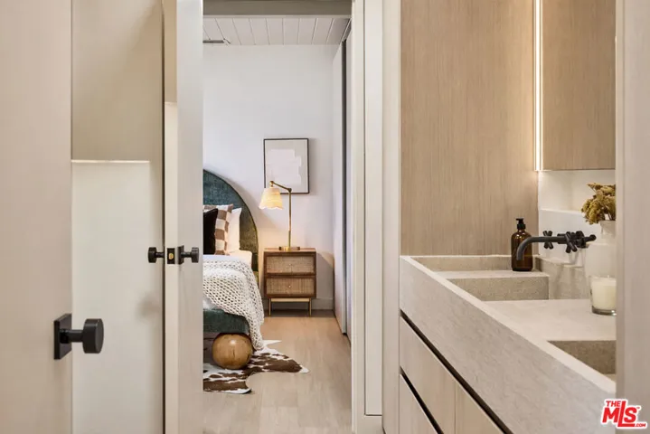 23515 Malibu Colony Road, Malibu, California 90265
