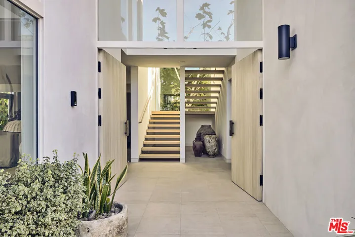 23515 Malibu Colony Road, Malibu, California 90265