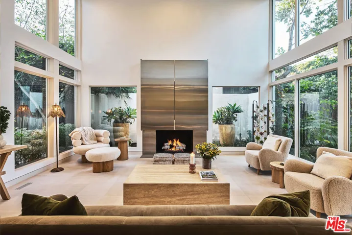 23515 Malibu Colony Road, Malibu, California 90265
