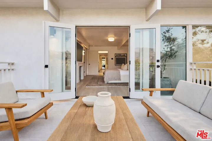 23515 Malibu Colony Road, Malibu, California 90265