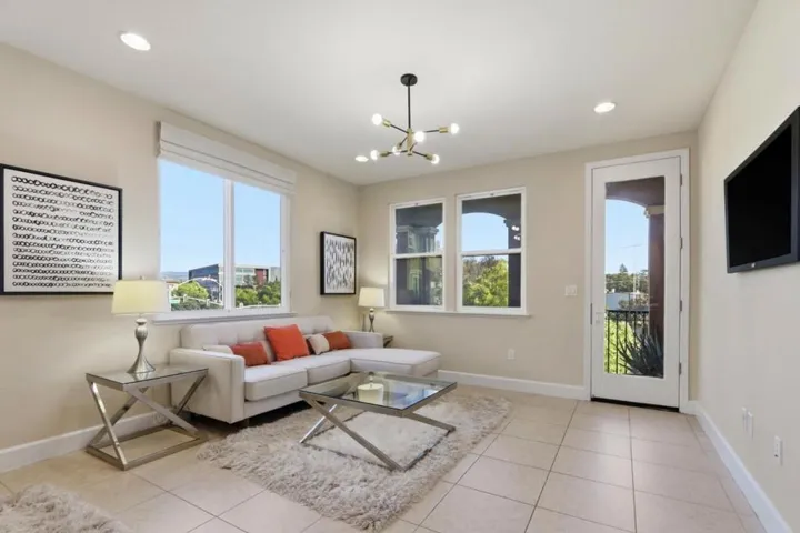 272 Currlin Circle, Milpitas, California 95035
