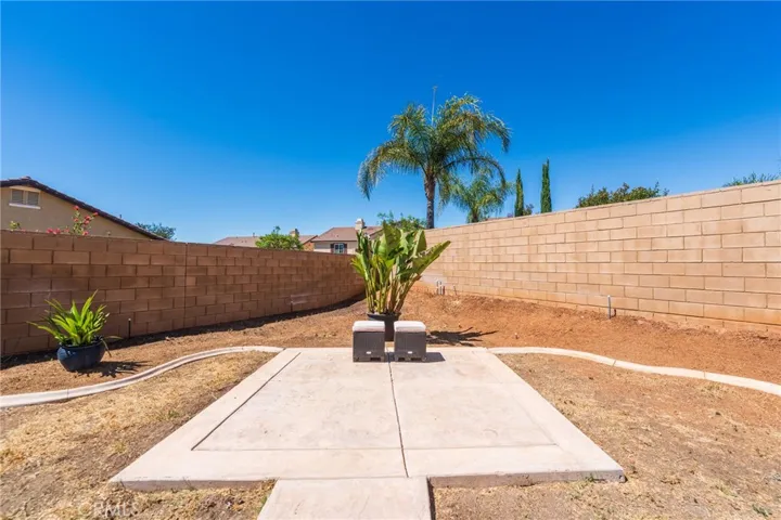 31801 Silk Vine, Winchester, California 92596