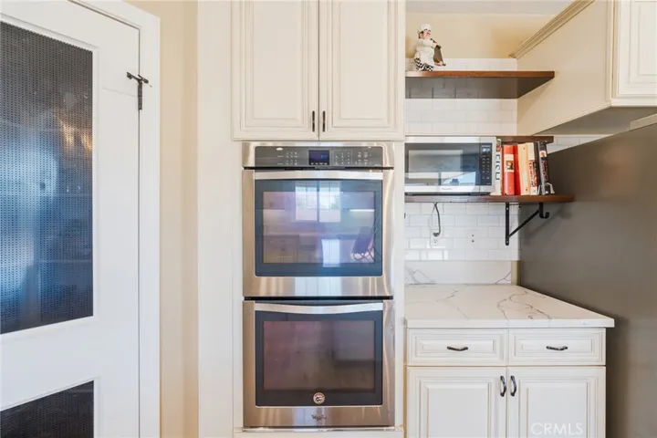 31801 Silk Vine, Winchester, California 92596