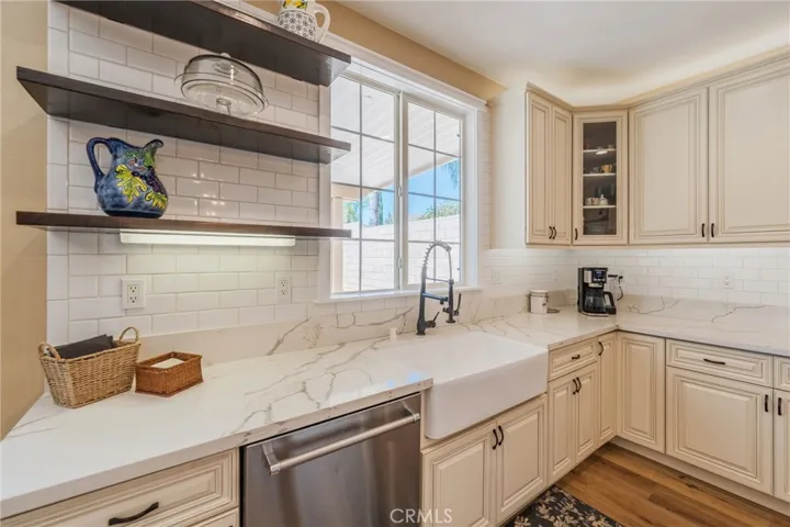 31801 Silk Vine, Winchester, California 92596