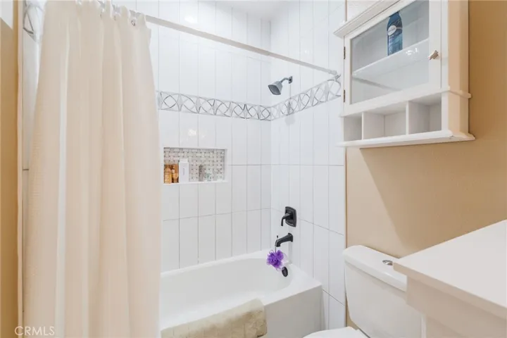 31801 Silk Vine, Winchester, California 92596
