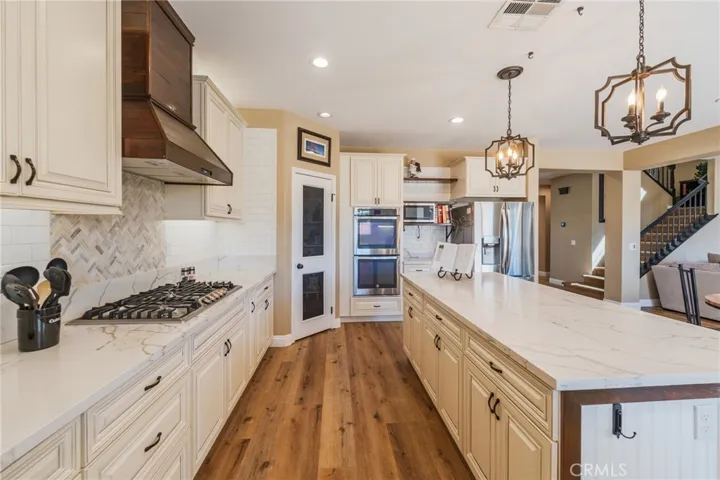 31801 Silk Vine, Winchester, California 92596
