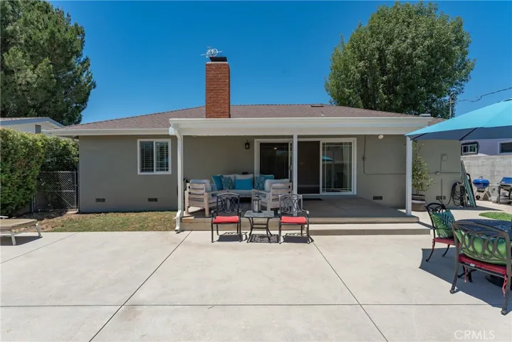 6916 Woodlake, West Hills, California 91307