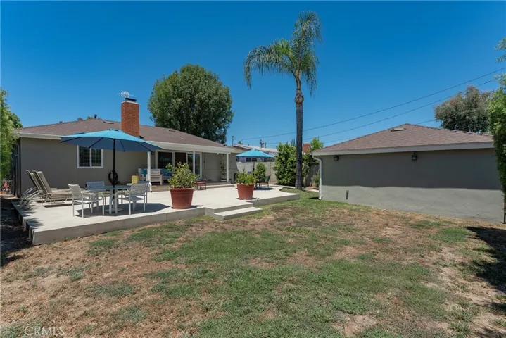 6916 Woodlake, West Hills, California 91307