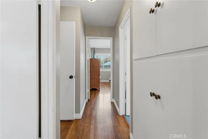 6916 Woodlake, West Hills, California 91307