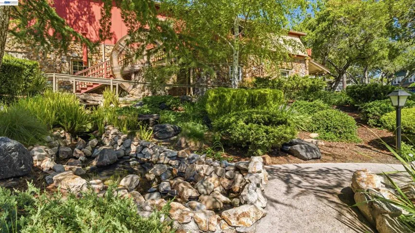 552 Bean Creek Rd, Scotts Valley, California 95066-3328