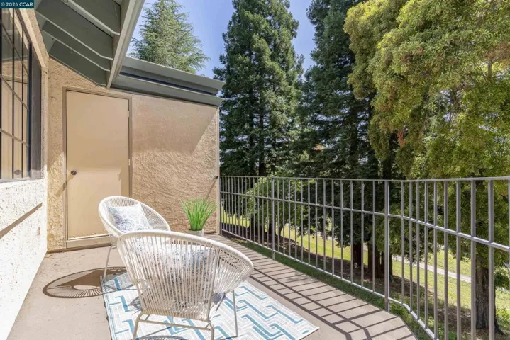 EXTERIOR STORAGE CLOSET INCLUDED!