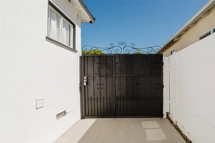 13521 Hamlin Street, Van Nuys, California 91401