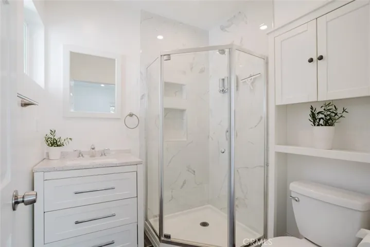 13521 Hamlin Street, Van Nuys, California 91401