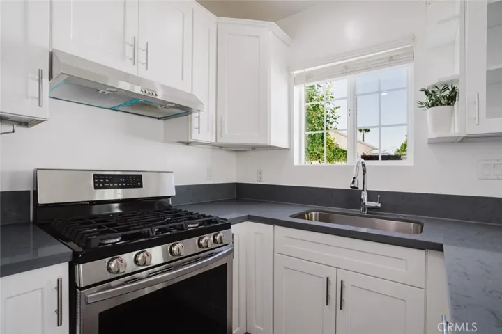 13521 Hamlin Street, Van Nuys, California 91401